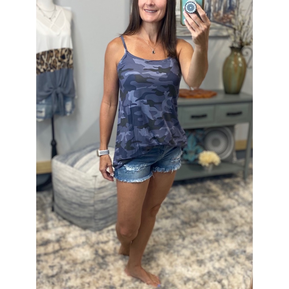 ❤️‍🔥Reversible Camouflage Scoop V-Neck Tank Blue 1422 - Picture 5 of 14